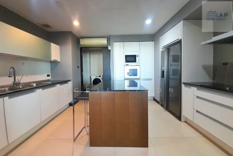 The Park Chidlom, Bangkok, 1 Petchaburi Road, Pathum Wan, Pathum Wan, Bangkok, 3 Bedrooms, 258 sqm, Condo For Rent, by Decalf Simon, 500191681 - DDproperty.com