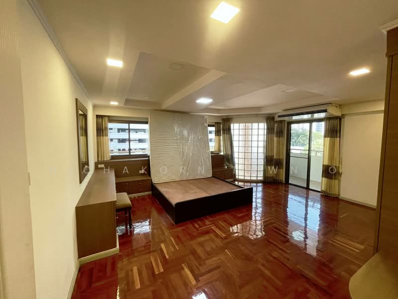 D.S. Tower 2 Sukhumvit 39, Bangkok, Soi Sukhumvit 39, Khlong Tan Nua, Watthana, Bangkok, 3 Bedrooms, 280 sqm, Condo For Rent, by Nichakorn Tawnao, 500191691 - DDproperty.com
