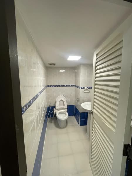 D.S. Tower 2 Sukhumvit 39, Bangkok, Soi Sukhumvit 39, Khlong Tan Nua, Watthana, Bangkok, 3 Bedrooms, 280 sqm, Condo For Rent, by Nichakorn Tawnao, 500191691 - DDproperty.com