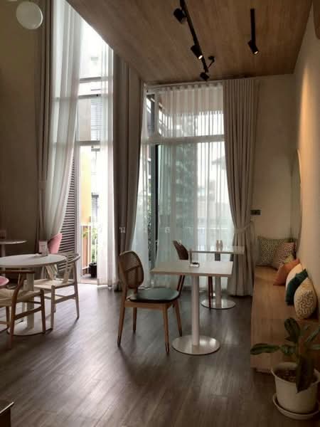 WPDD-099 ขาย ทาวน์โฮม 4 ชั้น ซอยทองหล่อ 19 ( สุขุมวิท 55 ), Bangkok, Khlong Tan Nua, Watthana, Bangkok, 3 Bedrooms, 220 sqm, Single Detached House For Sale, by วันวิสาข์ ปัญจรงคะ, 500191692 - DDproperty.com