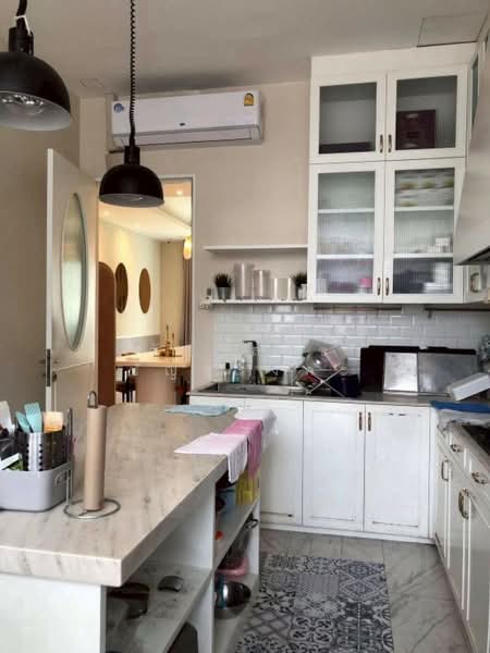 WPDD-099 ขาย ทาวน์โฮม 4 ชั้น ซอยทองหล่อ 19 ( สุขุมวิท 55 ), Bangkok, Khlong Tan Nua, Watthana, Bangkok, 3 Bedrooms, 220 sqm, Single Detached House For Sale, by วันวิสาข์ ปัญจรงคะ, 500191692 - DDproperty.com