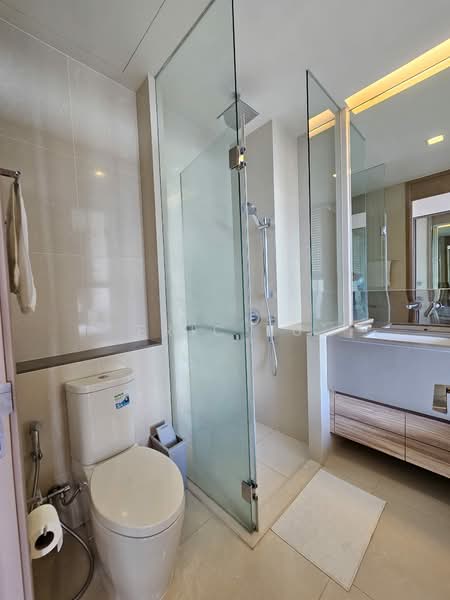 The Esse Asoke, Bangkok, 333 Soi Sukhumvit 21, Sukhumvit Road, Khlongtoei Nua, Watthana, Bangkok, 1 Bedroom, 45 sqm, Condo For Rent, by Eric Fu, 500191732 - DDproperty.com