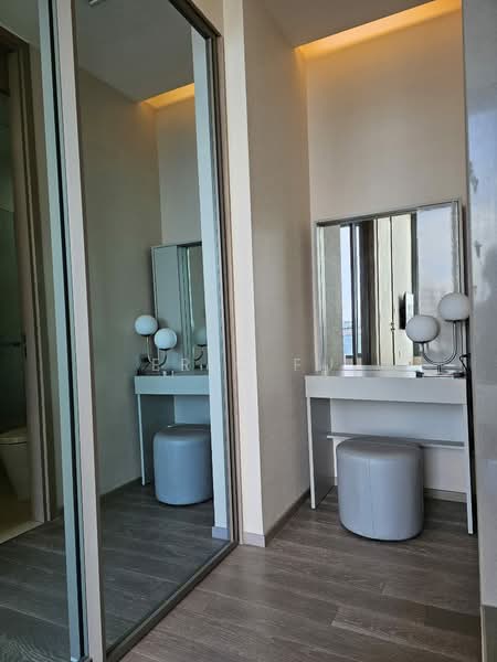 The Esse Asoke, Bangkok, 333 Soi Sukhumvit 21, Sukhumvit Road, Khlongtoei Nua, Watthana, Bangkok, 1 Bedroom, 45 sqm, Condo For Rent, by Eric Fu, 500191732 - DDproperty.com