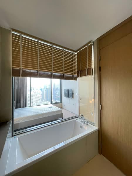 The Esse Asoke, Bangkok, 333 Soi Sukhumvit 21, Sukhumvit Road, Khlongtoei Nua, Watthana, Bangkok, 1 Bedroom, 45 sqm, Condo For Rent, by Eric Fu, 500191732 - DDproperty.com