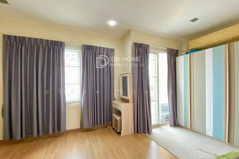 Golden Town Pinklao-Charansanitwong, Nonthaburi, Bang Kruai - Sai Noi Road, Bang Kruai, Bang Kruai, Nonthaburi, 4 Bedrooms, 131 sqm, Townhouse For Sale, by ธวินันท์ มิ่งมงคล, 500191766 - DDproperty.com