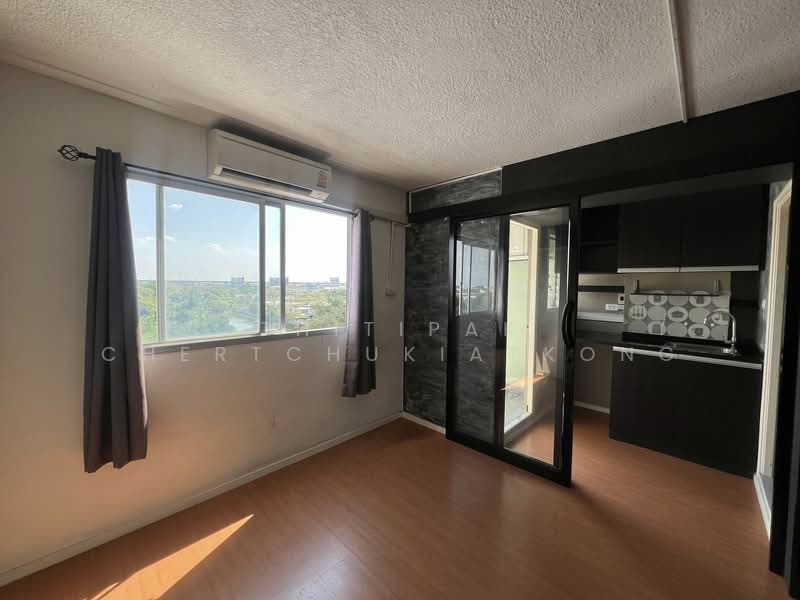 Lumpini Condo Town Romklao-Suvarnabhumi, Bangkok, Rom Klao Road 1, Khlong Sam Prawet, Lat Krabang, Bangkok, 2 Bedrooms, 43 sqm, Condo For Sale, by Thitipak Chertchukiatkong, 500191768 - DDproperty.com