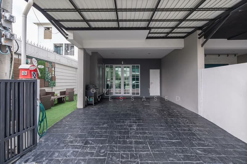 Bless Town Sukhumvit 50 : เบล็ส ทาวน์ สุขุมวิท 50, กรุงเทพ, ถนนสุขุมวิท 50, พระโขนง, คลองเตย, กรุงเทพ, 263 ตร.ม., ทาวน์เฮ้าส์ ขาย, โดย Komkrit  Arunvessased , 500191851 - DDproperty.com