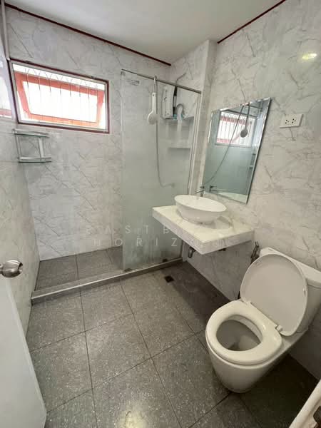 House area Pattanakarn, Bangkok, Suan Luang, Suan Luang, Bangkok, 5 Bedrooms, 380 sqm, Single Detached House For Rent, by Eastblue Horizon, 500191862 - DDproperty.com