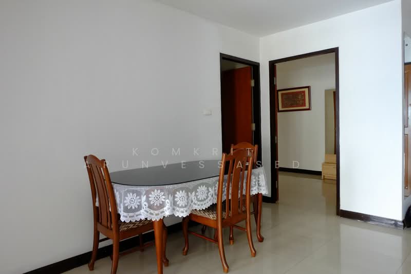 Top View Tower, Bangkok, Soi Sukhumvit 59, Khlong Tan Nua, Watthana, Bangkok, 2 Bedrooms, 91 sqm, Condo For Rent, by Komkrit  Arunvessased , 500191875 - DDproperty.com