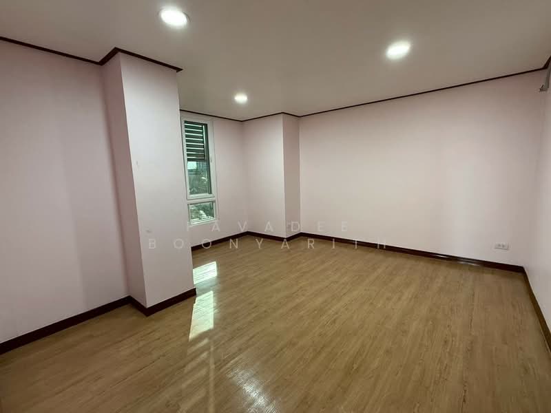 Charoennakorn River Place : เจริญนคร ริเวอร์ เพลส, กรุงเทพ, ถนน เจริญนคร, สำเหร่, ธนบุรี, กรุงเทพ, 110 ตร.ม., คอนโด ขาย, โดย Pavadee Boonyarith, 500191920 - DDproperty.com