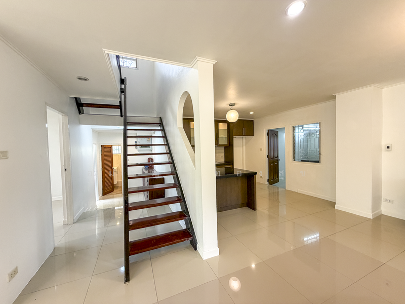 ให้เช่า - สุขุมวิท 101 หมู่บ้านเมืองทอง, กรุงเทพ