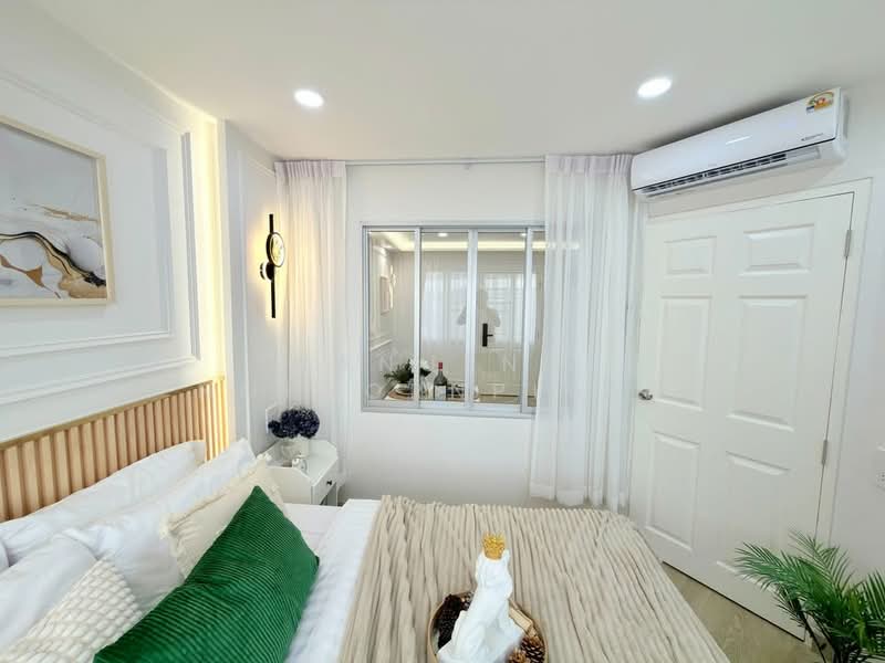 Lumpini Condo Town Bodindecha Ramkhamhaeng, Bangkok, Soi Ramkhamhaeng 43/1, Phlapphla, Wang Thonglang, Bangkok, 1 Bedroom, 28 sqm, Condo For Sale, by Kanueng Noppornpitak, 500191963 - DDproperty.com