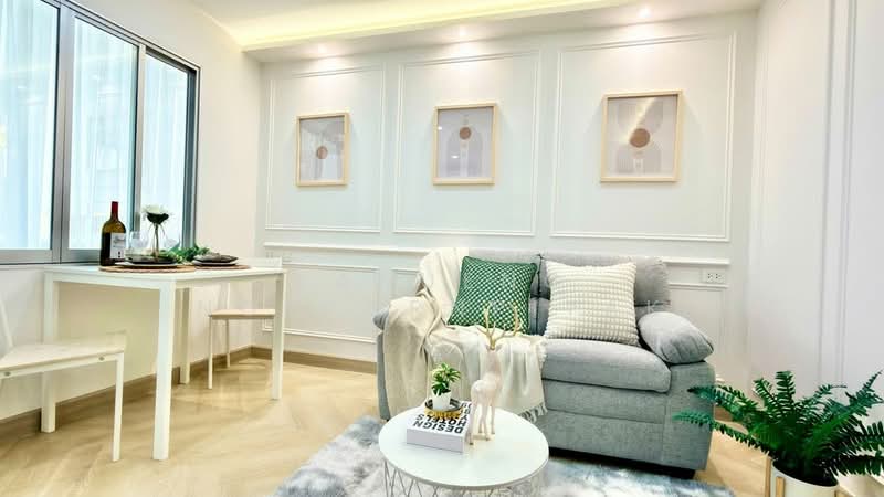 Lumpini Condo Town Bodindecha Ramkhamhaeng, Bangkok, Soi Ramkhamhaeng 43/1, Phlapphla, Wang Thonglang, Bangkok, 1 Bedroom, 28 sqm, Condo For Sale, by Kanueng Noppornpitak, 500191963 - DDproperty.com