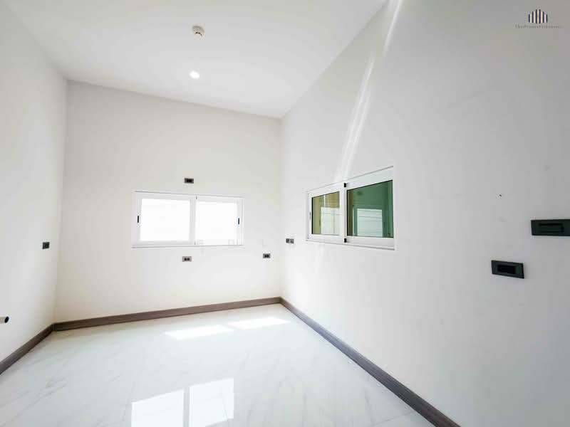 ขายบ้านเดี่ยวหรู The Matias ราชพฤกษ์ - แจ้งวัฒนะ | 111/11 – The Only Address | แปลงใหญ่สุดในโครงการ, Nonthaburi, ถนนราชพฤกษ์, Bang Phlap, Pak Kret, Nonthaburi, 4 Bedrooms, 405 sqm, Single Detached House For Sale, by คุณเอ็มมี่, 500191969 - DDproperty.com