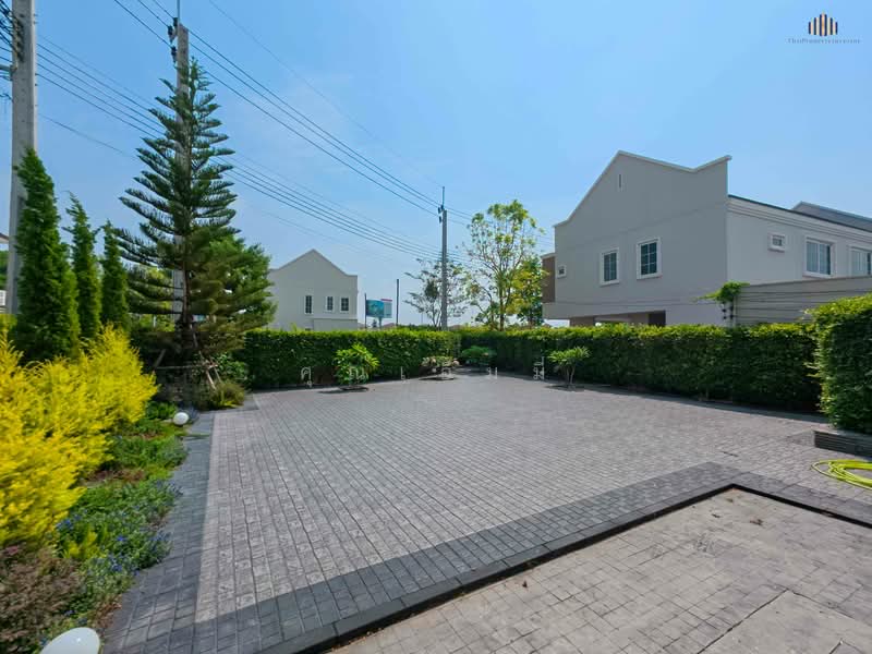 ขายบ้านเดี่ยวหรู The Matias ราชพฤกษ์ - แจ้งวัฒนะ | 111/11 – The Only Address | แปลงใหญ่สุดในโครงการ, Nonthaburi, ถนนราชพฤกษ์, Bang Phlap, Pak Kret, Nonthaburi, 4 Bedrooms, 405 sqm, Single Detached House For Sale, by คุณเอ็มมี่, 500191969 - DDproperty.com