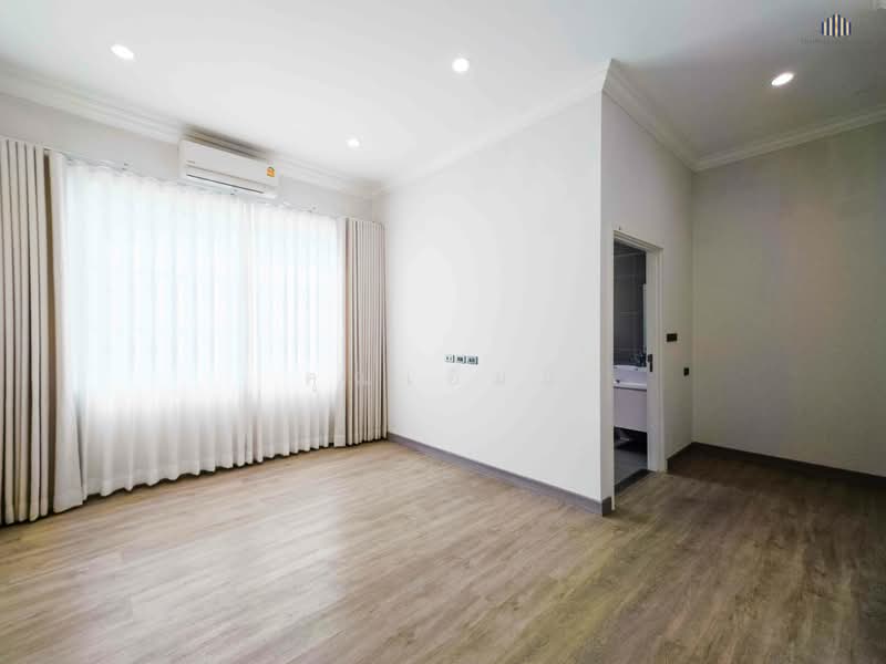 ขายบ้านเดี่ยวหรู The Matias ราชพฤกษ์ - แจ้งวัฒนะ | 111/11 – The Only Address | แปลงใหญ่สุดในโครงการ, Nonthaburi, ถนนราชพฤกษ์, Bang Phlap, Pak Kret, Nonthaburi, 4 Bedrooms, 405 sqm, Single Detached House For Sale, by คุณเอ็มมี่, 500191969 - DDproperty.com