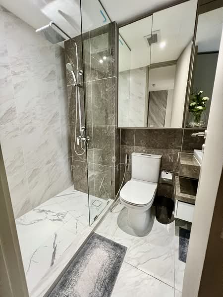 Fynn Asoke, Bangkok, 28 Sukhumvit 10 Alley, Khlong Toei, Khlong Toei, Bangkok, 2 Bedrooms, 40 sqm, Condo For Rent, by Juthabhorn Uppachit (Amy), 500191985 - DDproperty.com