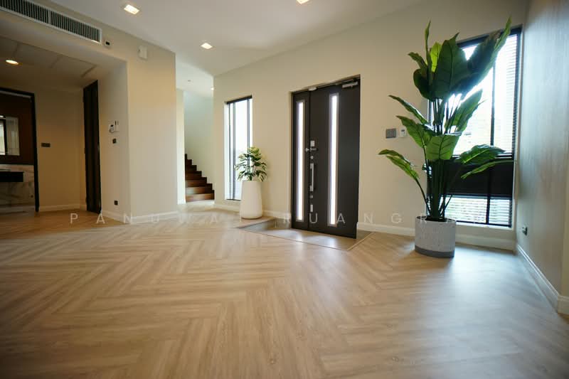 Perfect Masterpiece Rama 9-Krungthep Kreetha, Bangkok, Srinakarin - Romklao Road, Khlong Song Ton Nun, Lat Krabang, Bangkok, 4 Bedrooms, 318 sqm, Single Detached House For Sale, by Panuwat Ruangrak, 500191986 - DDproperty.com