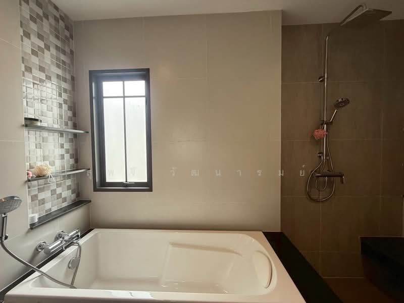 Bangkok Boulevard Ramintra-Serithai 2, Bangkok, 98 Soi Seri Thai 71, Khan Na Yao, Khan Na Yao, Bangkok, 4 Bedrooms, 330 sqm, Single Detached House For Rent, by Supajee Wattanarom, 500191989 - DDproperty.com