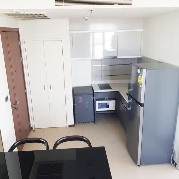Wyne Sukhumvit, Bangkok, 1120 Sukhumvit Road, Phra Kanong, Khlong Toei, Bangkok, 1 Bedroom, 50 sqm, Condo For Rent, by Rattapon Sivamok, 500191991 - DDproperty.com
