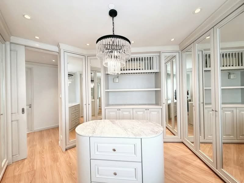 Sathorn Gardens, Bangkok, 39 South Sathorn Road, Thung Maha Mek, Sathon, Bangkok, 1 Bedroom, 94 sqm, Condo For Rent, by Thiti Boonchurn, 500192000 - DDproperty.com