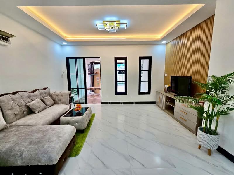 หมู่บ้านธนะสิน9 ซ.1/3 ถ.นวมินทร์ 86 แขวงรามอินทรา เขตคันนายาว, กรุงเทพ, นวมินทร์86, รามอินทรา, คันนายาว, กรุงเทพ, 80 ตร.ม., ทาวน์เฮ้าส์ ขาย, โดย นภัสศรณ์ วงศ์สินไทยกร (นันท์), 500192019 - DDproperty.com