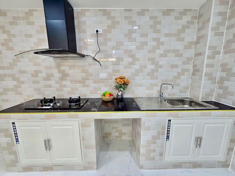 หมู่บ้านธนะสิน9 ซ.1/3 ถ.นวมินทร์ 86 แขวงรามอินทรา เขตคันนายาว, Bangkok, นวมินทร์86, Ram Inthra, Khan Na Yao, Bangkok, 3 Bedrooms, 80 sqm, Townhouse For Sale, by นภัสศรณ์ วงศ์สินไทยกร (นันท์), 500192019 - DDproperty.com