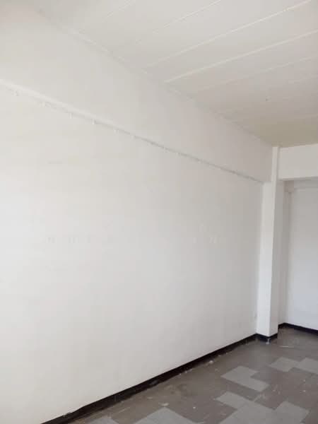 ขาย - Fly Bird Condominium : นกบิน คอนโดมิเนียม, ชลบุรี