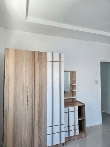 หมู่บ้านรุ่งกิจวิลล่า 4 ซอยร่มเกล้า 54 แขวงคลองสามประเวศ เขตลาดกระบัง, กรุงเทพ, ร่มเกล้า54, คลองสามประเวศ, ลาดกระบัง, กรุงเทพ, 80 ตร.ม., ทาวน์เฮ้าส์ ขาย, โดย นภัสศรณ์ วงศ์สินไทยกร (นันท์), 500192052 - DDproperty.com