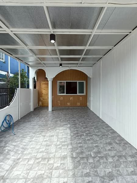 หมู่บ้านรุ่งกิจวิลล่า 4 ซอยร่มเกล้า 54 แขวงคลองสามประเวศ เขตลาดกระบัง, กรุงเทพ, ร่มเกล้า54, คลองสามประเวศ, ลาดกระบัง, กรุงเทพ, 80 ตร.ม., ทาวน์เฮ้าส์ ขาย, โดย นภัสศรณ์ วงศ์สินไทยกร (นันท์), 500192052 - DDproperty.com