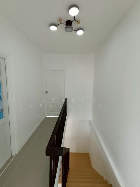 หมู่บ้านรุ่งกิจวิลล่า 4 ซอยร่มเกล้า 54 แขวงคลองสามประเวศ เขตลาดกระบัง, กรุงเทพ, ร่มเกล้า54, คลองสามประเวศ, ลาดกระบัง, กรุงเทพ, 80 ตร.ม., ทาวน์เฮ้าส์ ขาย, โดย นภัสศรณ์ วงศ์สินไทยกร (นันท์), 500192052 - DDproperty.com