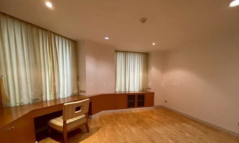 All Seasons Mansion, Bangkok, Soi Ruamrudee, Wireless Road, Lumphini, Pathum Wan, Bangkok, 3 Bedrooms, 178 sqm, Condo For Rent, by Sarika Saengkam, 500192072 - DDproperty.com