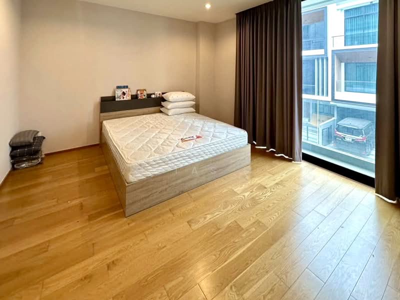 Nirvana Define Srinakarin-Rama 9, Bangkok, Srinakarin - Rom Klao Road, Saphan Sung, Saphan Sung, Bangkok, 3 Bedrooms, 285 sqm, Townhouse For Sale, by Metas M, 500192078 - DDproperty.com