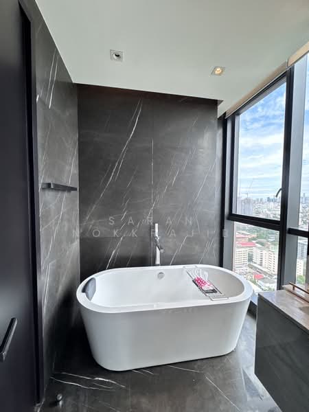 The Monument Thonglor, Bangkok, 998 Thonglor Road, Khlong Tan Nua, Watthana, Bangkok, 2 Bedrooms, 125 sqm, Condo For Rent, by Saran Nokkrajib, 500192138 - DDproperty.com