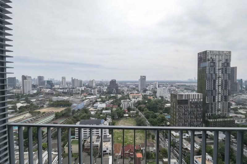 Siri At Sukhumvit : สิริ แอท สุขุมวิท, กรุงเทพ, 902 สุขุมวิท, พระโขนง, คลองเตย, กรุงเทพ, 100 ตร.ม., คอนโด ขาย, โดย Nopatorn Prem-udom, 500192149 - DDproperty.com