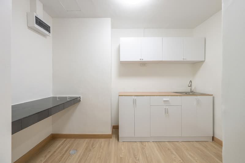 ขาย - Floraville Condominium : ฟลอร่าวิลล์ คอนโดมิเนียม, กรุงเทพ