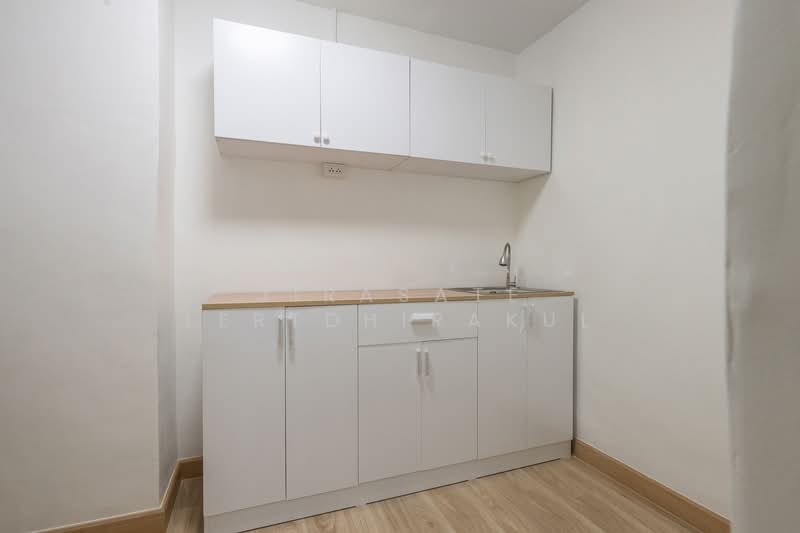 Floraville Condominium, Bangkok, 51 Pattanakarn, Suan Luang, Suan Luang, Bangkok, 2 Bedrooms, 101 sqm, Condo For Sale, by Jirasate Lertdhirakul, 500192192 - DDproperty.com