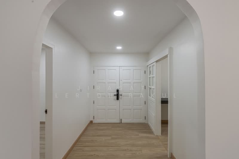 ขาย - Floraville Condominium : ฟลอร่าวิลล์ คอนโดมิเนียม, กรุงเทพ