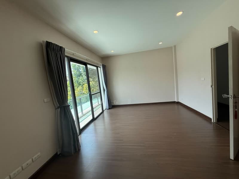 The City Pattanakarn, Bangkok, On Nut Road, Prawet, Prawet, Bangkok, 4 Bedrooms, 262 sqm, Single Detached House For Sale, by คุณลี, 500192195 - DDproperty.com