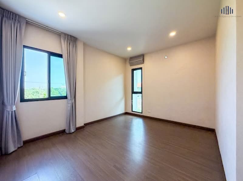 The City Pattanakarn, Bangkok, On Nut Road, Prawet, Prawet, Bangkok, 4 Bedrooms, 262 sqm, Single Detached House For Sale, by คุณลี, 500192195 - DDproperty.com
