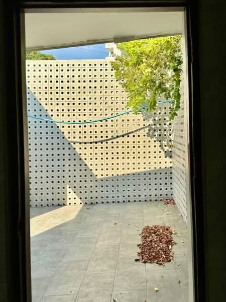 Home Office - Sutthisan, Bangkok, Samsen Nok, Huai Khwang, Bangkok, 4 Bedrooms, 200 sqm, Single Detached House For Sale, by Metas M, 500192197 - DDproperty.com