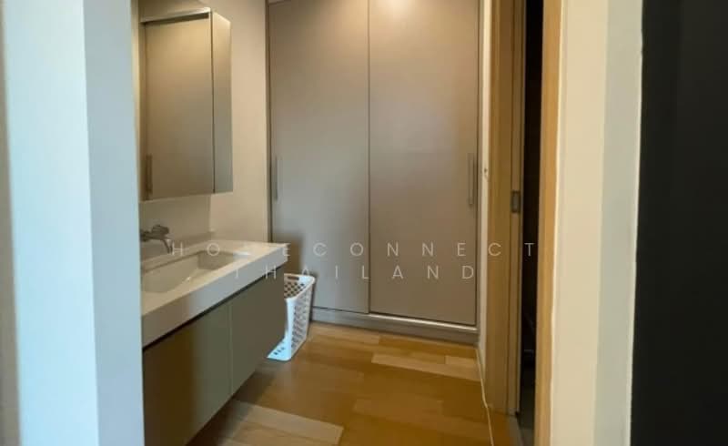 Siri At Sukhumvit, Bangkok, 902 Sukhumvit Road, Phra Kanong, Khlong Toei, Bangkok, 2 Bedrooms, 70 sqm, Condo For Rent, by HomeConnect Thailand, 500192206 - DDproperty.com
