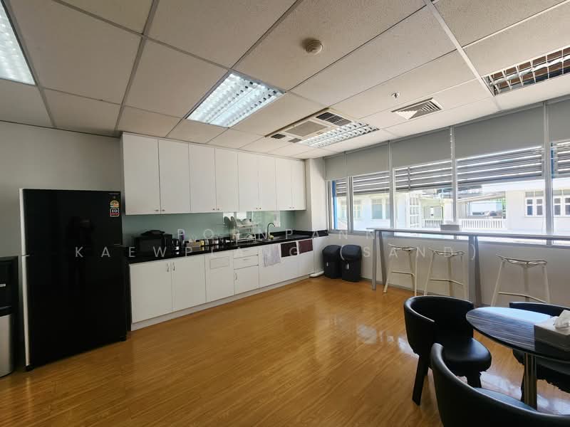 Office for Rent – 5 Seats | 28,000 THB/Month BTS Saint Louis, Bangkok, สาทรเหนือ, Silom, Bang Rak, Bangkok, , 30 sqm, Office Space For Rent, by Pornpann Kaewplang (Sand), 500192213 - DDproperty.com