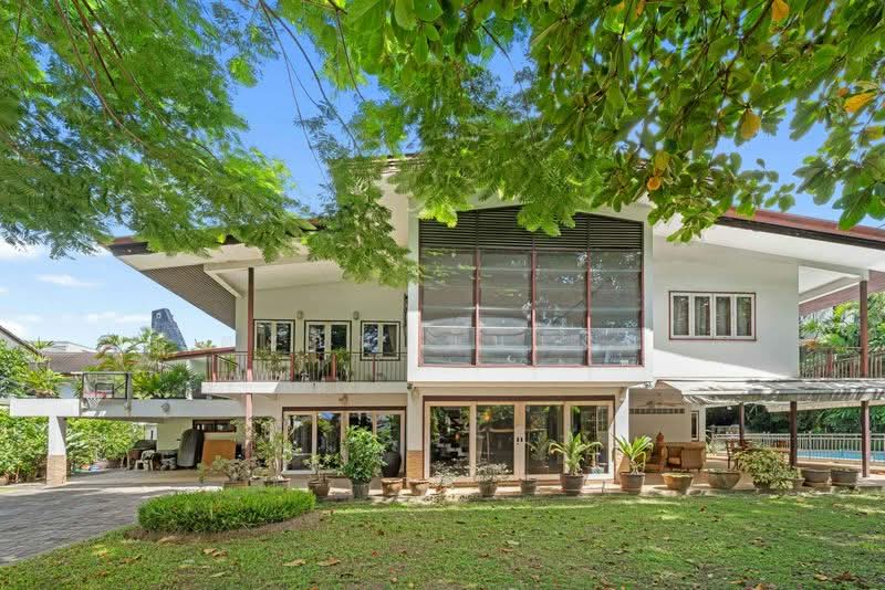 ขาย - บ้านเดี่ยว 288 ตรว. สุขุมวิท 38, กรุงเทพ