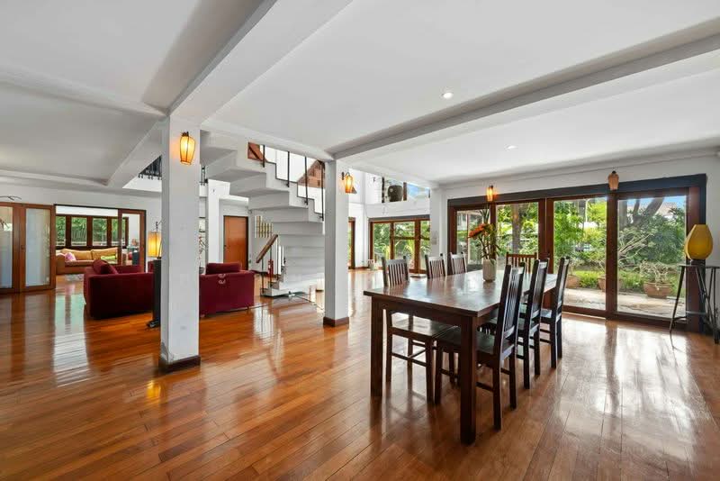 Detached house, 288 sq.wa., Sukhumvit 38., Bangkok, สุขุมวิท 38, Phra Kanong, Khlong Toei, Bangkok, 5 Bedrooms, 1,152 sqm, Single Detached House For Sale, by ตะวัน ขันเงิน, 500192248 - DDproperty.com