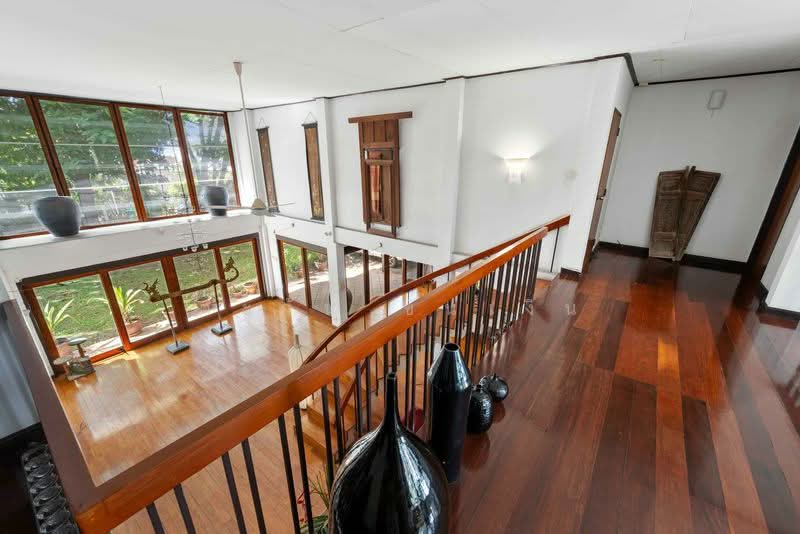 Detached house, 288 sq.wa., Sukhumvit 38., Bangkok, สุขุมวิท 38, Phra Kanong, Khlong Toei, Bangkok, 5 Bedrooms, 1,152 sqm, Single Detached House For Sale, by ตะวัน ขันเงิน, 500192248 - DDproperty.com