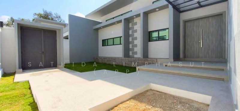 Grand Family Villa Luxury 5-Bedroom Oasis In Chaiyapruek, Chon Buri (Pattaya), Nong Hin 5, Muang Pattaya, Amphoe Bang Lamung, Chang Wat Chon Buri 20150, Thailand, Nong Pru, Bang Lamung (Pattaya), Chon Buri (Pattaya), 5 Bedrooms, 190 sqm, Villa For Rent, by Sathida Limphasut (App), 500192257 - DDproperty.com