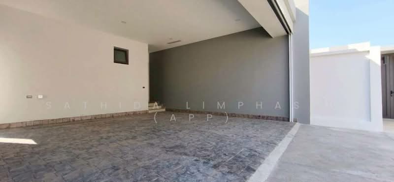 Grand Family Villa Luxury 5-Bedroom Oasis In Chaiyapruek, Chon Buri (Pattaya), Nong Hin 5, Muang Pattaya, Amphoe Bang Lamung, Chang Wat Chon Buri 20150, Thailand, Nong Pru, Bang Lamung (Pattaya), Chon Buri (Pattaya), 5 Bedrooms, 190 sqm, Villa For Rent, by Sathida Limphasut (App), 500192257 - DDproperty.com