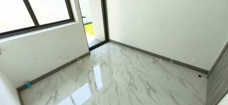 Grand Family Villa Luxury 5-Bedroom Oasis In Chaiyapruek, ชลบุรี, Nong Hin 5, Muang Pattaya, Amphoe Bang Lamung, Chang Wat Chon Buri 20150, Thailand, หนองปรือ, บางละมุง, ชลบุรี, 190 ตร.ม., วิลล่า ให้เช่า, โดย Sathida Limphasut (App), 500192257 - DDproperty.com