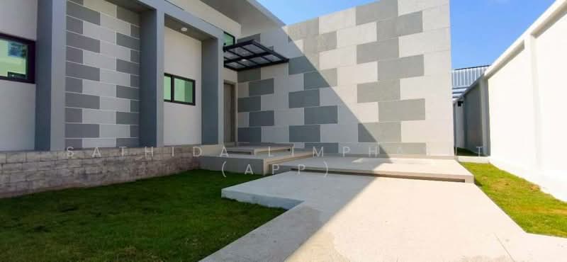 Grand Family Villa Luxury 5-Bedroom Oasis In Chaiyapruek, Chon Buri (Pattaya), Nong Hin 5, Muang Pattaya, Amphoe Bang Lamung, Chang Wat Chon Buri 20150, Thailand, Nong Pru, Bang Lamung (Pattaya), Chon Buri (Pattaya), 5 Bedrooms, 190 sqm, Villa For Rent, by Sathida Limphasut (App), 500192257 - DDproperty.com